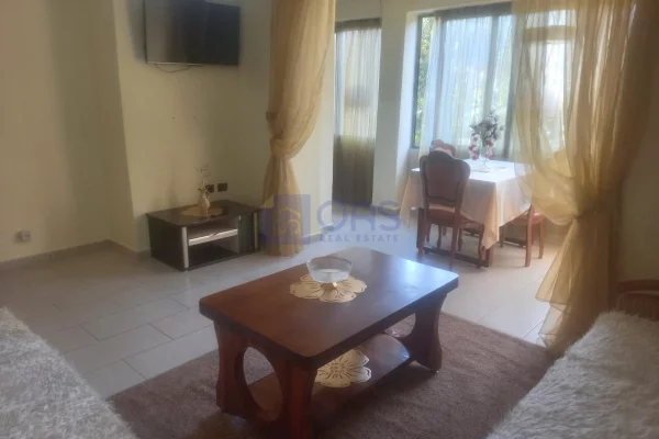 Shtepi me qera Apartament ne Tirane, 2+1, Mobilimi E mobiluar, Pagesa 60,000  Leke.
