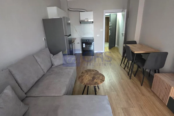 Shtepi me qera Apartament ne Tirane, 2+1, Mobilimi E mobiluar, Pagesa 60,000  Leke.