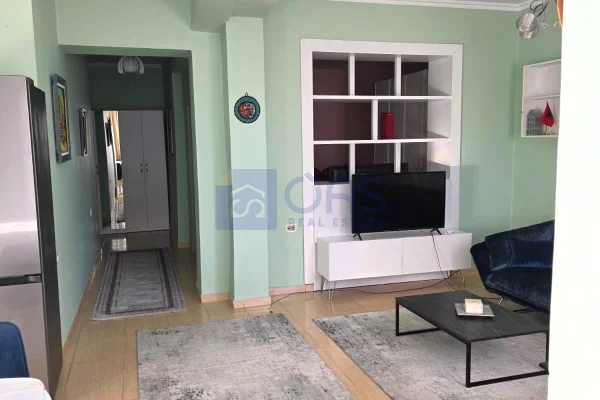 Shtepi me qera Apartament ne Tirane, 2+1, Mobilimi E mobiluar, Pagesa 65,000  Leke.