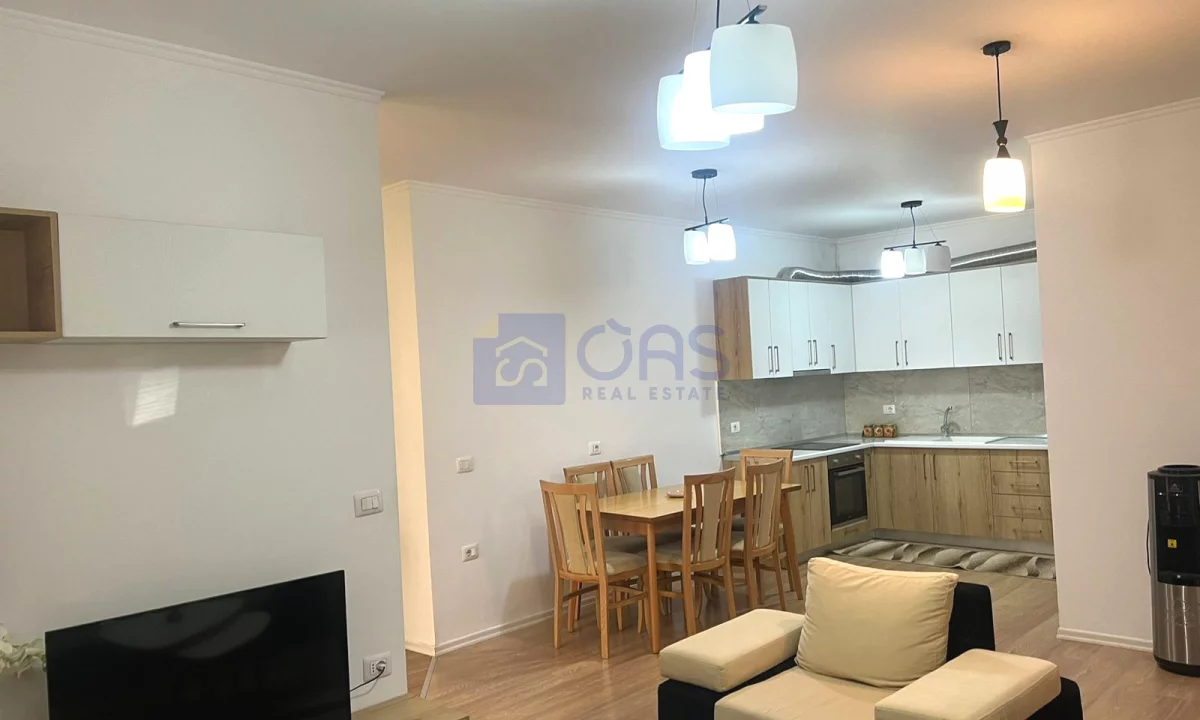 Shtepi me qera Apartament ne Tirane, 3+1, Mobilimi E mobiluar, Pagesa 600  Euro.