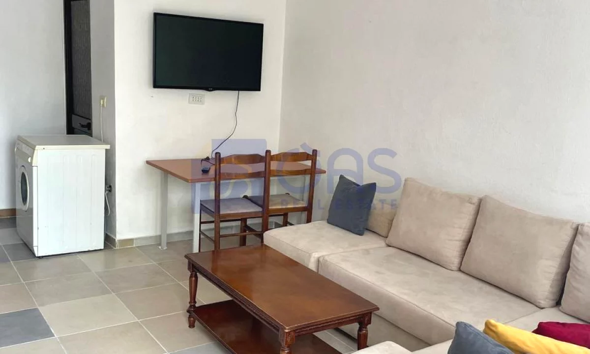 Shtepi me qera Apartament ne Tirane, 2+1, Mobilimi E mobiluar, Pagesa 40,000  Leke.