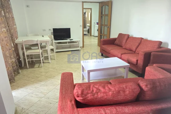 Shtepi me qera 2+1 ne Tirane - 60,000 Leke
