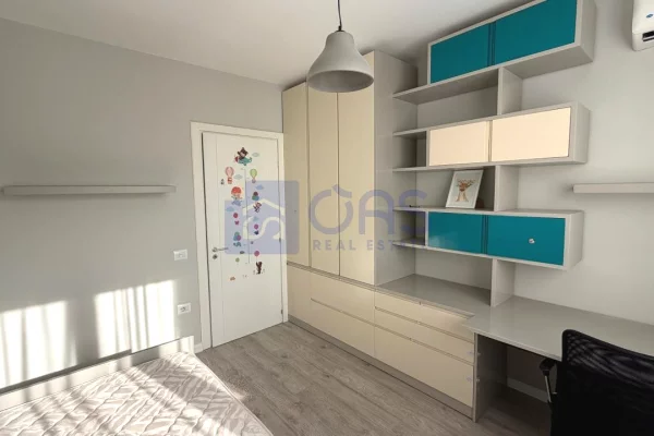 Appartamento in affitto a Tirana 2+1, Arredato