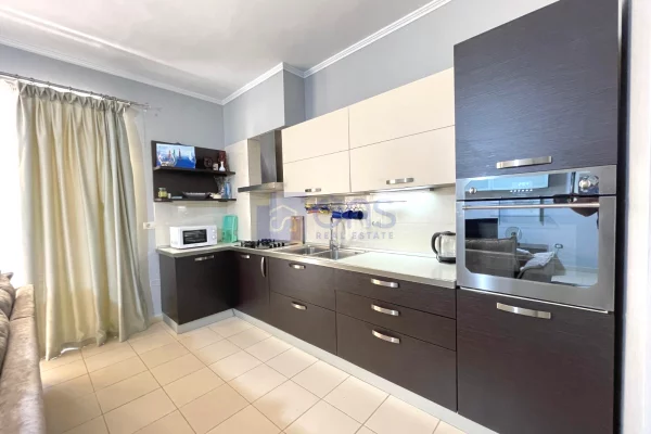 Shtepi me qera Apartament ne Tirane, 2+1, Mobilimi E mobiluar, Pagesa 700  Euro.