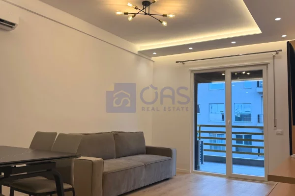 Shtepi me qera Apartament ne Tirane, 1+1, Mobilimi E mobiluar, Pagesa 750  Euro.