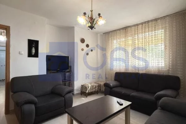 Shtepi me qera Apartament ne Tirane, 2+1, Mobilimi E mobiluar, Pagesa 50,000  Leke.