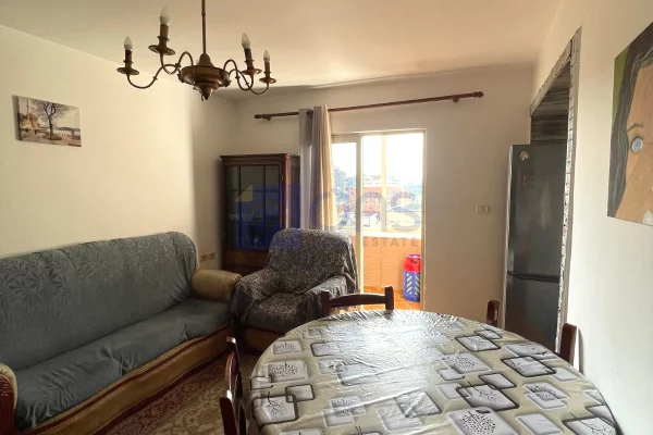 Shtepi me qera 2+1 ne Tirane - 60,000 Leke
