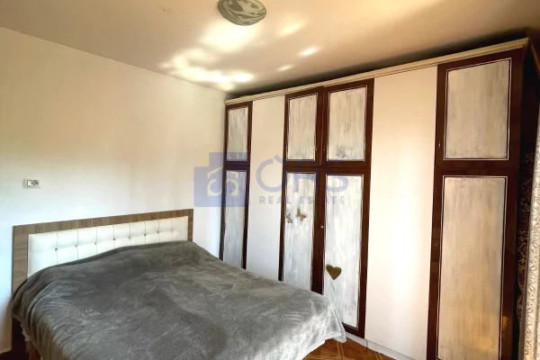 Shtepi me qera Apartament ne Tirane, 2+1, Mobilimi E mobiluar, Pagesa 60,000  Leke.