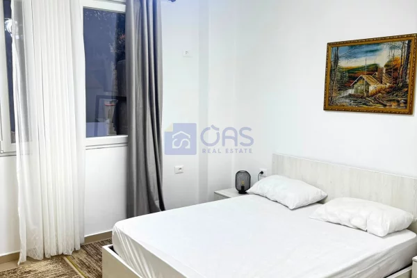 Shtepi me qera Apartament ne Tirane, 1+1, Mobilimi E mobiluar, Pagesa 50,000  Leke.