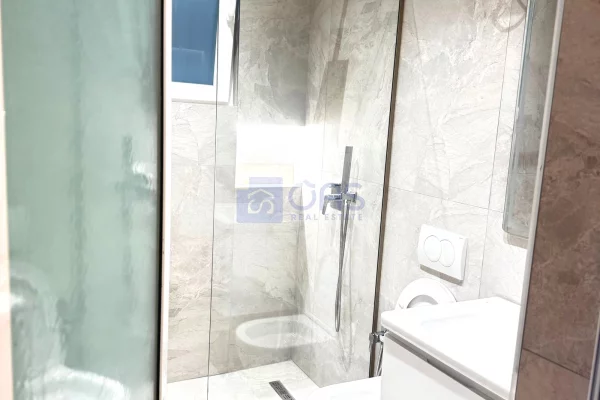 Shtepi me qera Apartament ne Tirane, 1+1, Mobilimi E mobiluar, Pagesa 50,000  Leke.