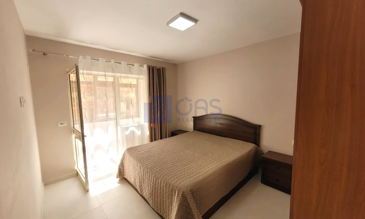 Shtepi me qera Apartament ne Tirane, 2+1, Mobilimi E mobiluar, Pagesa 650  Euro.