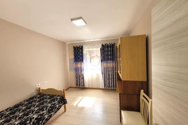 Shtepi me qera Apartament ne Tirane, 2+1, Mobilimi E mobiluar, Pagesa 650  Euro.
