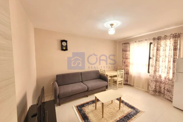 Shtepi me qera Apartament ne Tirane, 2+1, Mobilimi E mobiluar, Pagesa 650  Euro.