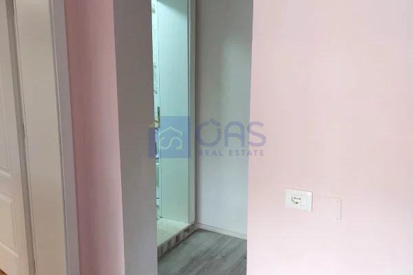 Shtepi me qera Apartament ne Tirane, 1+1, Mobilimi E mobiluar, Pagesa 50,000  Leke.