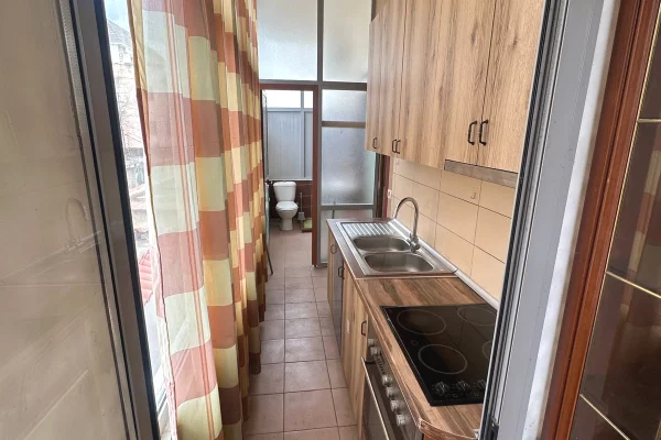 Shtepi me qera Apartament ne Tirane, 1+1, Mobilimi E mobiluar, Pagesa 33,000  Leke.