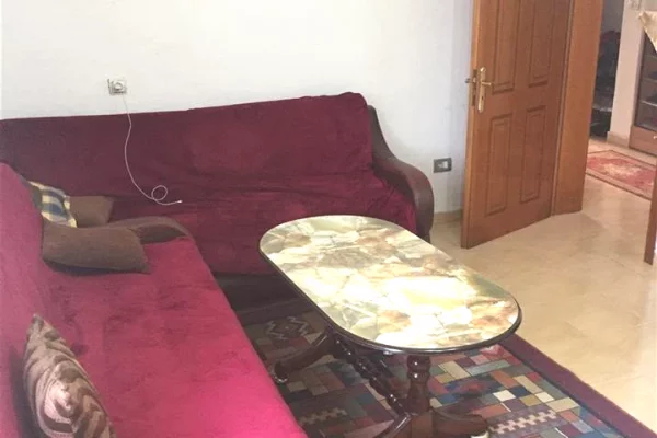 Shtepi me qera Shtepi Private ne Tirane, 2+1, Mobilimi E mobiluar, Pagesa 35,000  Leke.