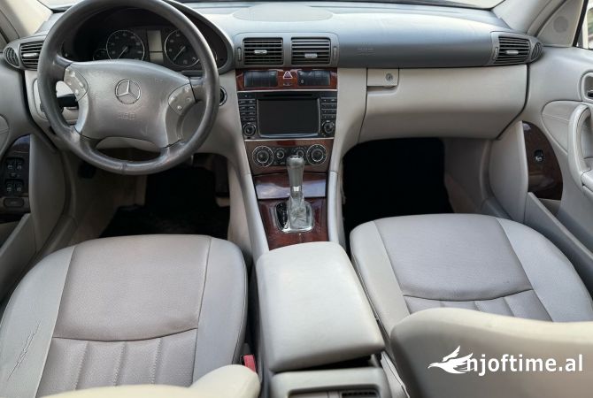 Auto in Vendita a Tirana, Mercedes-Benz, 2006 gasoline-gas,Kambio Automatik Pagamento 4,600  Euro.