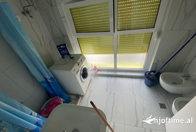 Shtepi me qera Apartament ne Tirane, 2+1, Mobilimi E mobiluar, Pagesa 450  Euro.