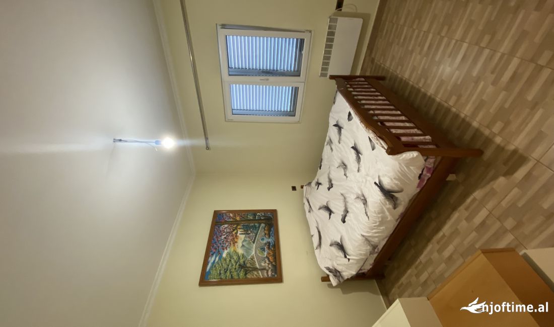 Shtepi me qera Vila Luksoze ne Tirane, 2+1, Mobilimi E mobiluar, Pagesa 50,000  Leke.