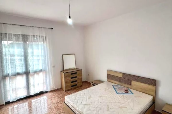 Shtepi me qera 2+1 ne Tirane - 500 Euro