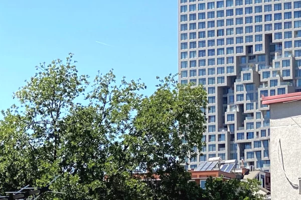 Shtepi ne shitje Apartament ne Tirane, 1+1, Mobilimi E mobiluar, Pagesa 160,000  Euro.