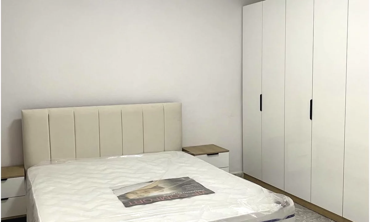 Shtepi me qera Shtepi Private ne Tirane, 1+1, Mobilimi E mobiluar, Pagesa 40,000  Leke.