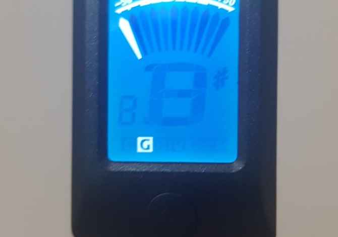 Veshje dhe Aksesor per te Rritur ne Tirane - 100 Euro