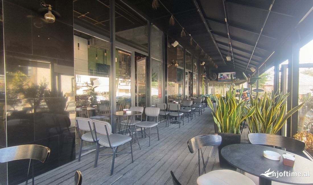 Bar/Restorant ne Rruga e Dibres, Tirane - 599,000Euro | 156 m2