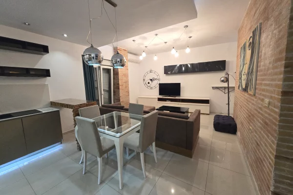 Te Selvia, Jap me qera apartament 1+1 me dy poste parkimi