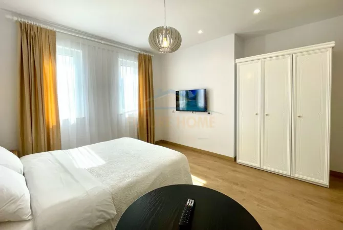 Villa di lusso in vendita a Tirana 4+1, Arredato