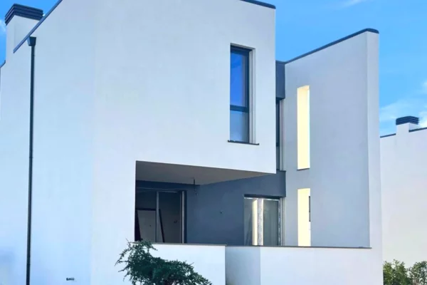 Shtepi ne shitje 5+1 ne Durres - 730,000 Euro