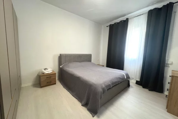 Shtepi me qera Apartament ne Tirane, 2+1, Mobilimi E mobiluar, Pagesa 700  Euro.