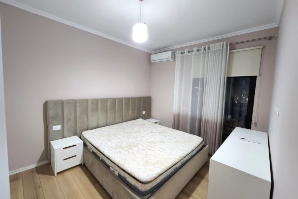 Appartamento in affitto a Tirana 2+1, Arredato