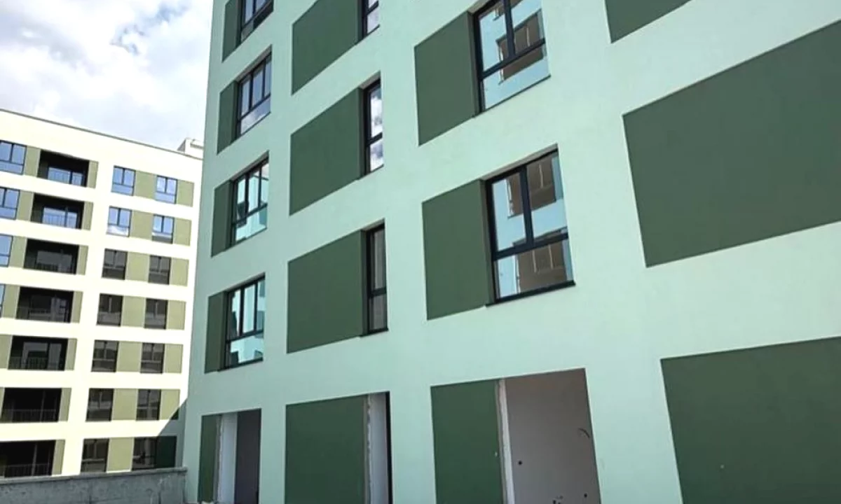 Shtepi ne shitje Apartament ne Tirane, 2+1, Mobilimi Bosh, pa mobiluar, Pagesa 155,000  Euro.