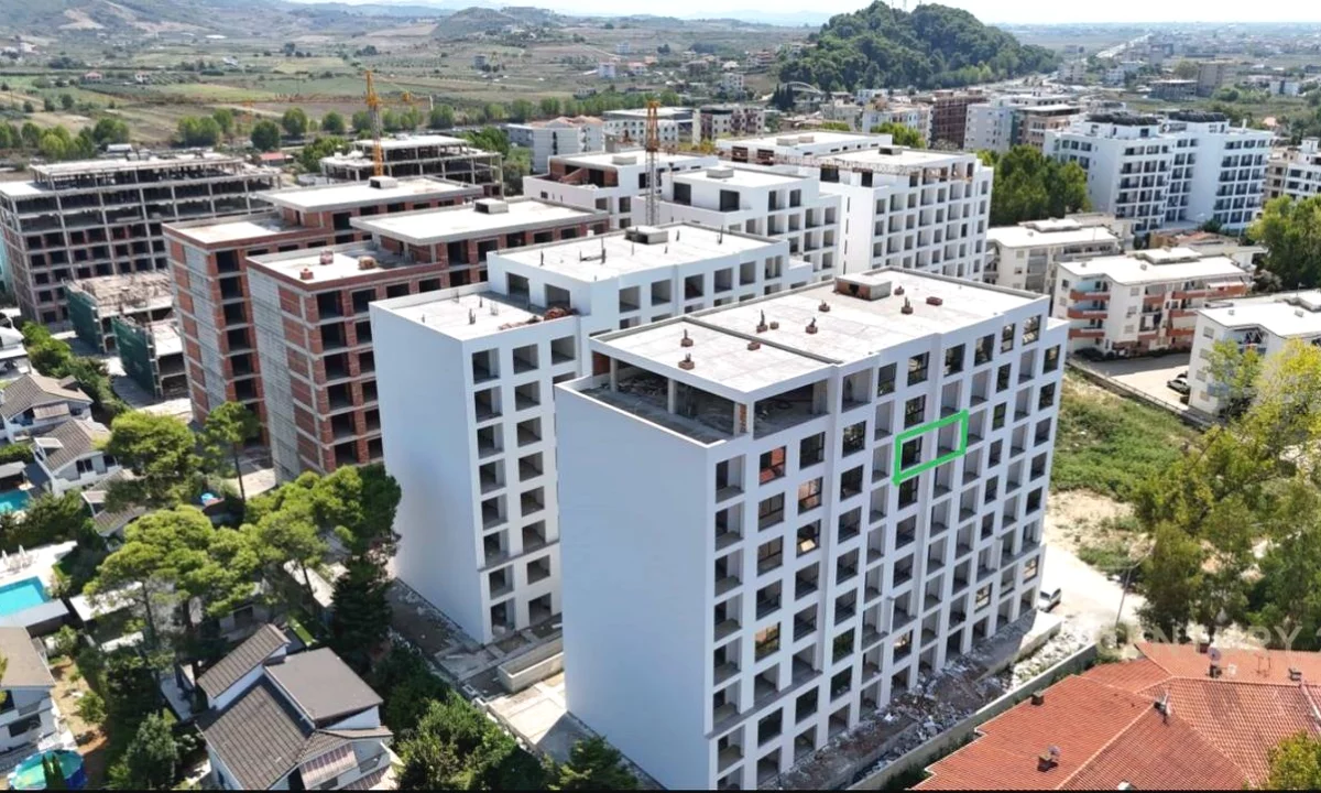 Shtepi ne shitje Apartament ne Durres, 2+1, Mobilimi Bosh, pa mobiluar, Pagesa 112,000  Euro.