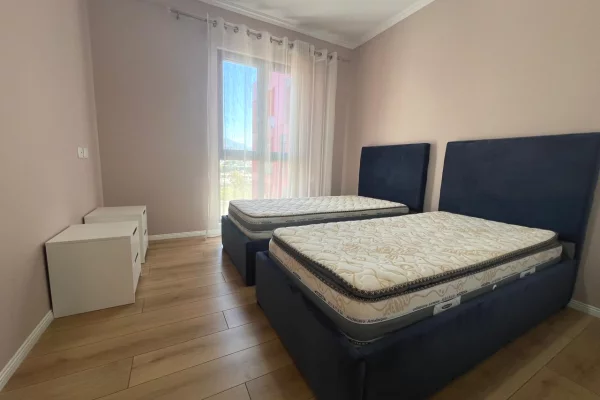 Shtepi me qera Apartament ne Tirane, 2+1, Mobilimi E mobiluar, Pagesa 700  Euro.