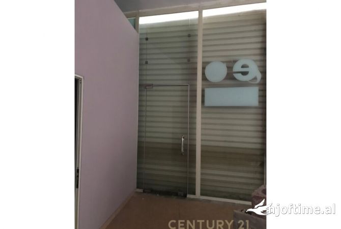 Ambient biznesi ne shitje 1+1 ne Tirane - 76,000 Euro