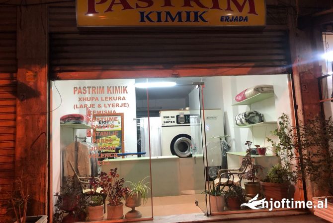 Ambiente Commerciale in Affitto 1+1 a Tirana - 500 Euro