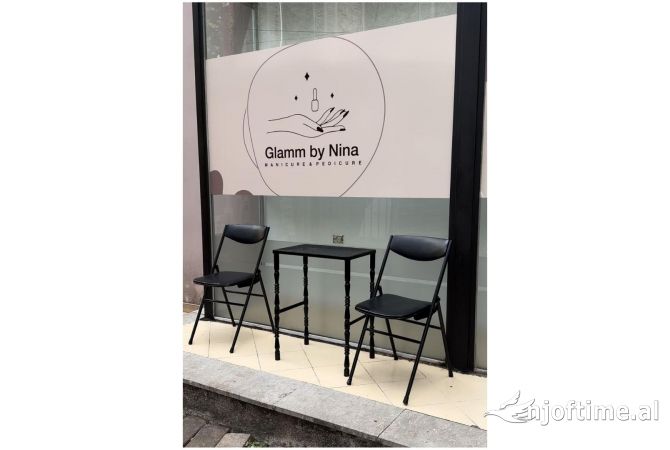 Attivita commerciale in vendita a Tirana - 4,250 Euro