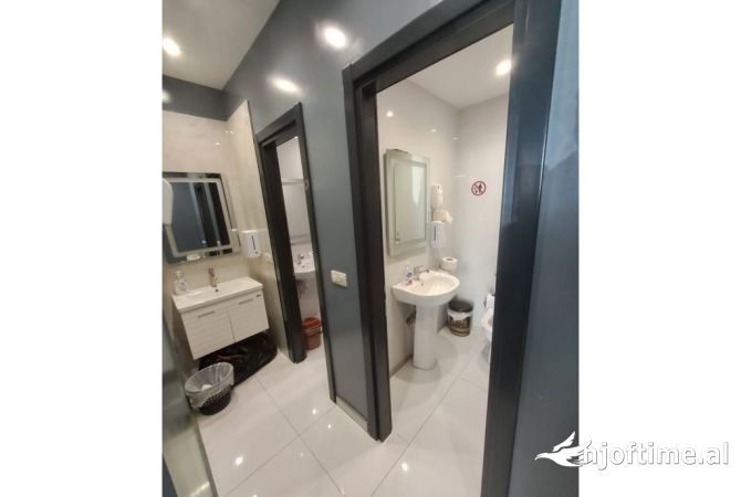 Ambient biznesi ne shitje 2+1 ne Tirane - 75,000 Euro