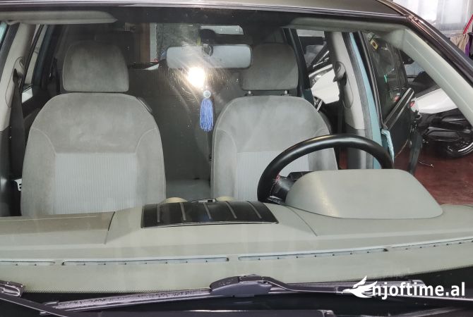 Auto in Vendita a Tirana - 340,000 Leke