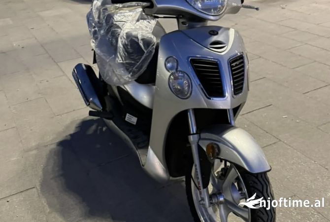 Motorra ne shitje ne Tirane - 1,400 Euro