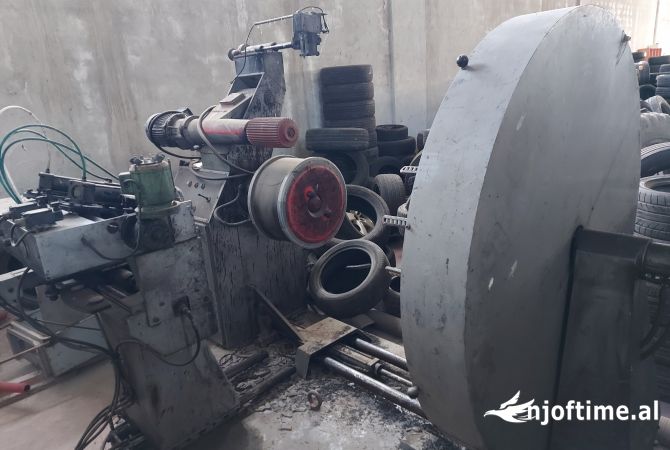 Pajisje biznesi ne shitje ne Gjirokaster - 30,000 Euro