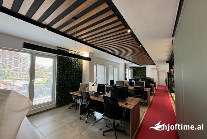 Shitet Ambient Biznesi ne Kompleksin Turdiu, Tirane