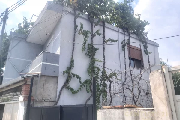 Shtepi ne shitje Shtepi Private ne Tirane, 5+1, Mobilimi E mobiluar, Pagesa 170,000  Euro.