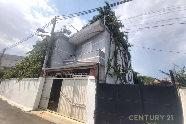 Shtepi ne shitje Shtepi Private ne Tirane, 5+1, Mobilimi E mobiluar, Pagesa 170,000  Euro.