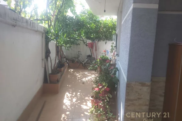 Shtepi ne shitje Shtepi Private ne Tirane, 5+1, Mobilimi E mobiluar, Pagesa 170,000  Euro.