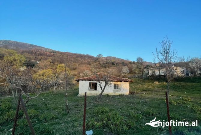 Casa privata/Indipendente in vendita a Elbasan 1+1, Vuoto