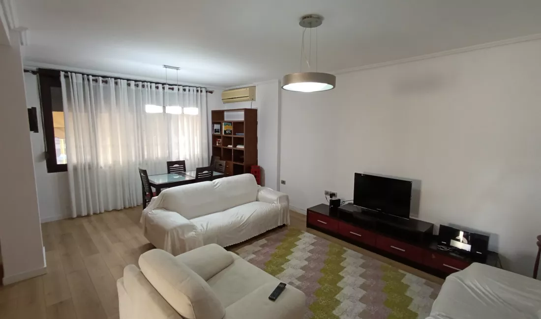 Shtepi me qera Apartament ne Tirane, 2+1, Mobilimi E mobiluar, Pagesa 650  Euro.