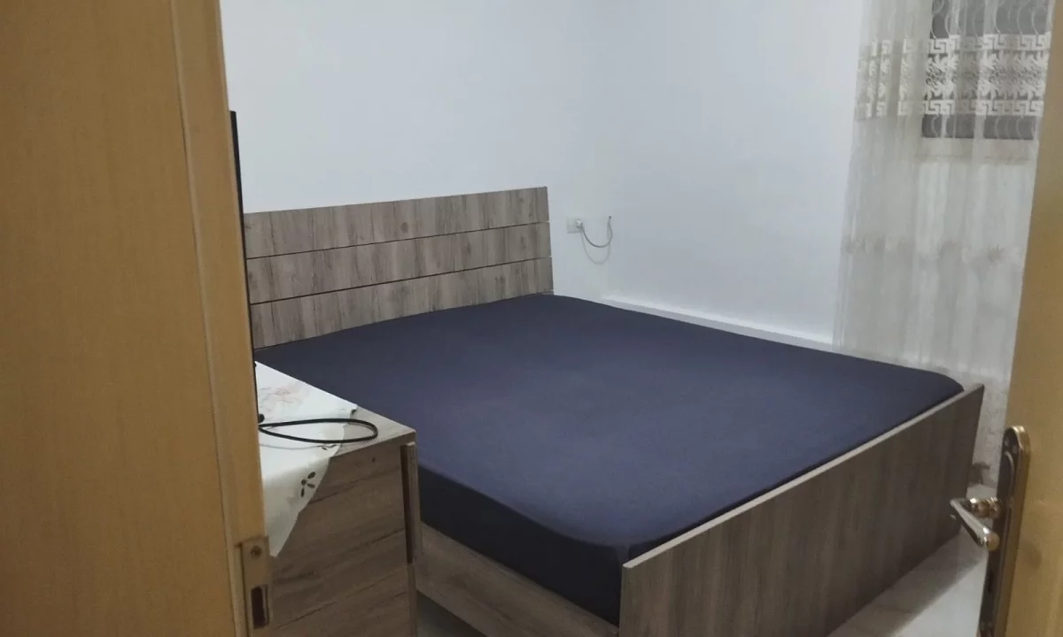 Shtepi me qera Apartament ne Tirane, 1+1, Mobilimi E mobiluar, Pagesa 350  Euro.